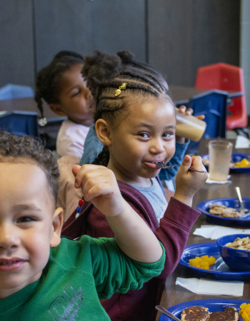 Students eating breakfast at Wilder Child Development Center 